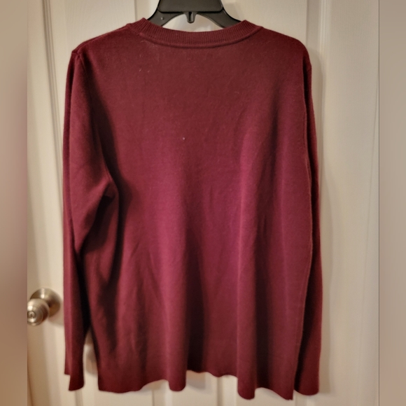 Maroon Sweater - Picture 4 of 7